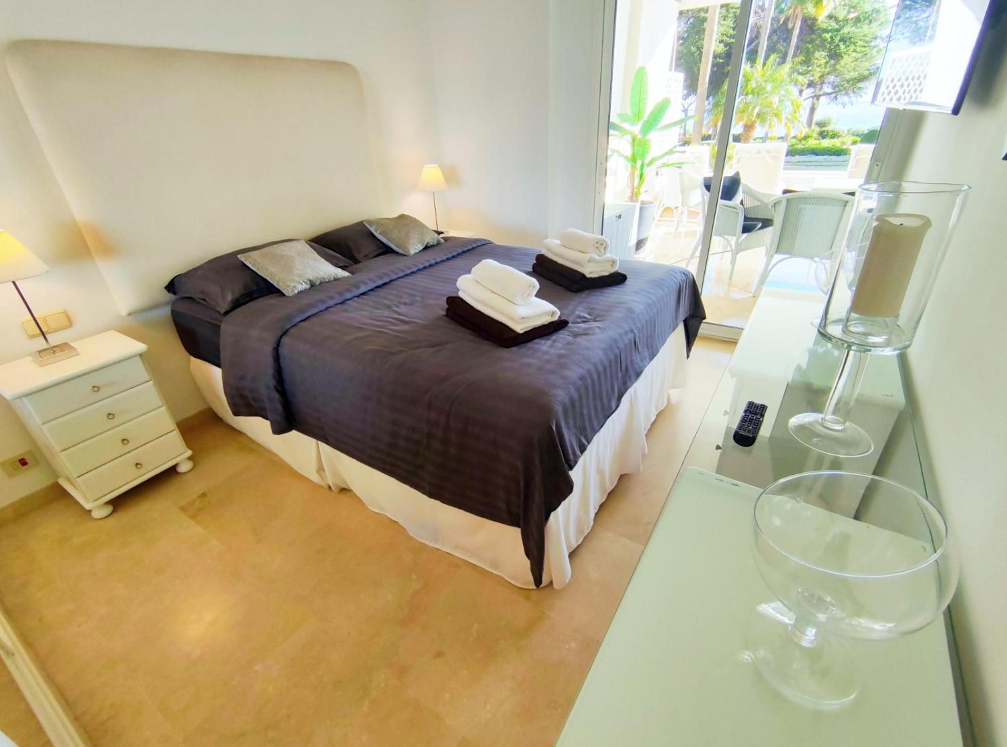 Luxury Frontline Residence Ehhouse 에스테포나 외부 사진